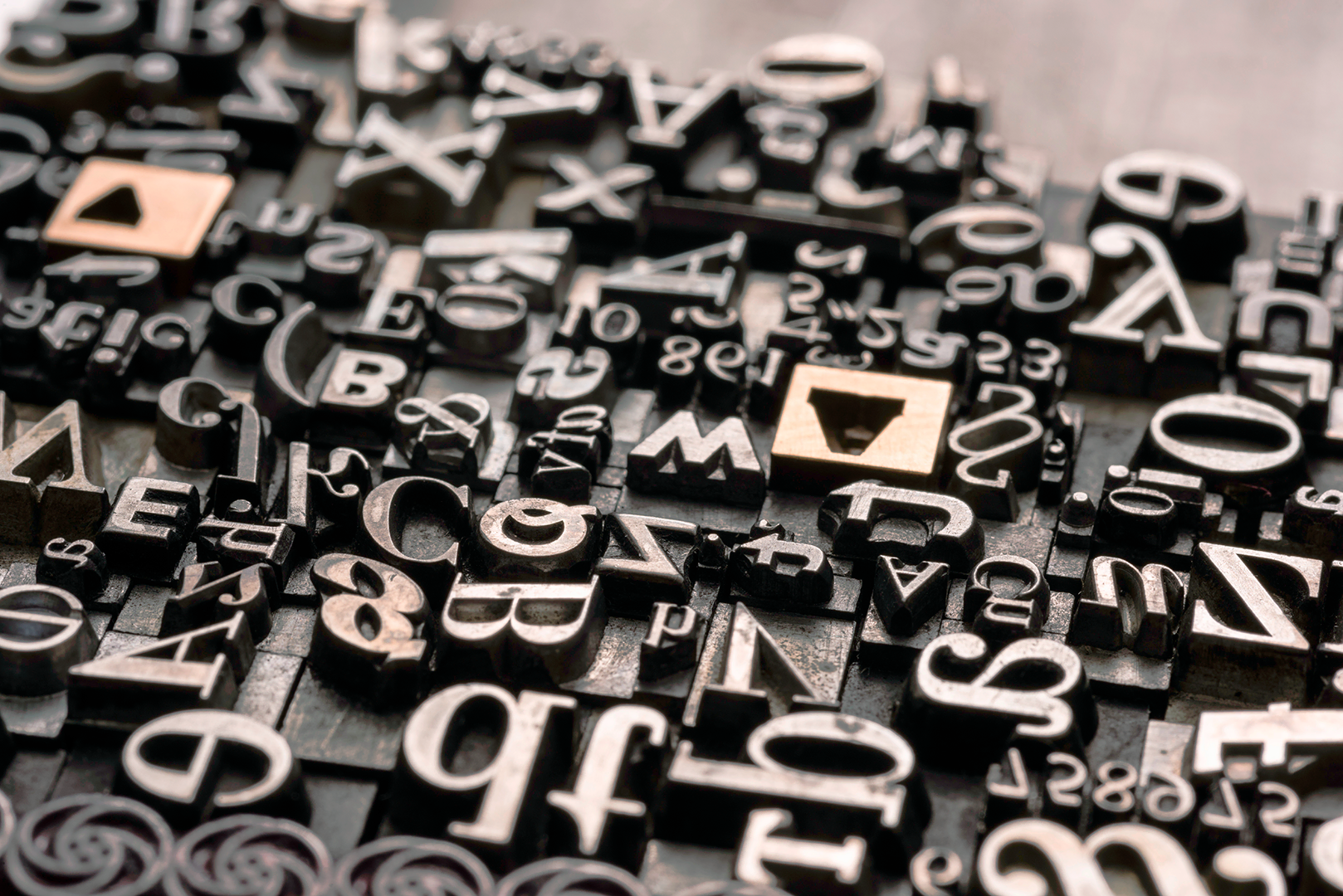 claim-slogan-motto Buchstaben Bleisatz